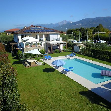 Il Toscanello Camaiore Bagian luar foto